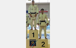 6175b6b79ec93_podiumr2.jpg