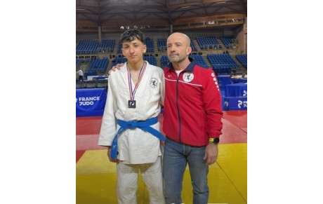 Médaille d'argent pour ABDOUL CHABANOV en - de 55 kg à la Coupe de France Minimes !!!                                               