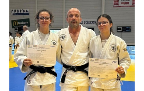 19/09/2026 Remise du diplôme de professeure de judo à Elsa et Mathilda Jouanneau.